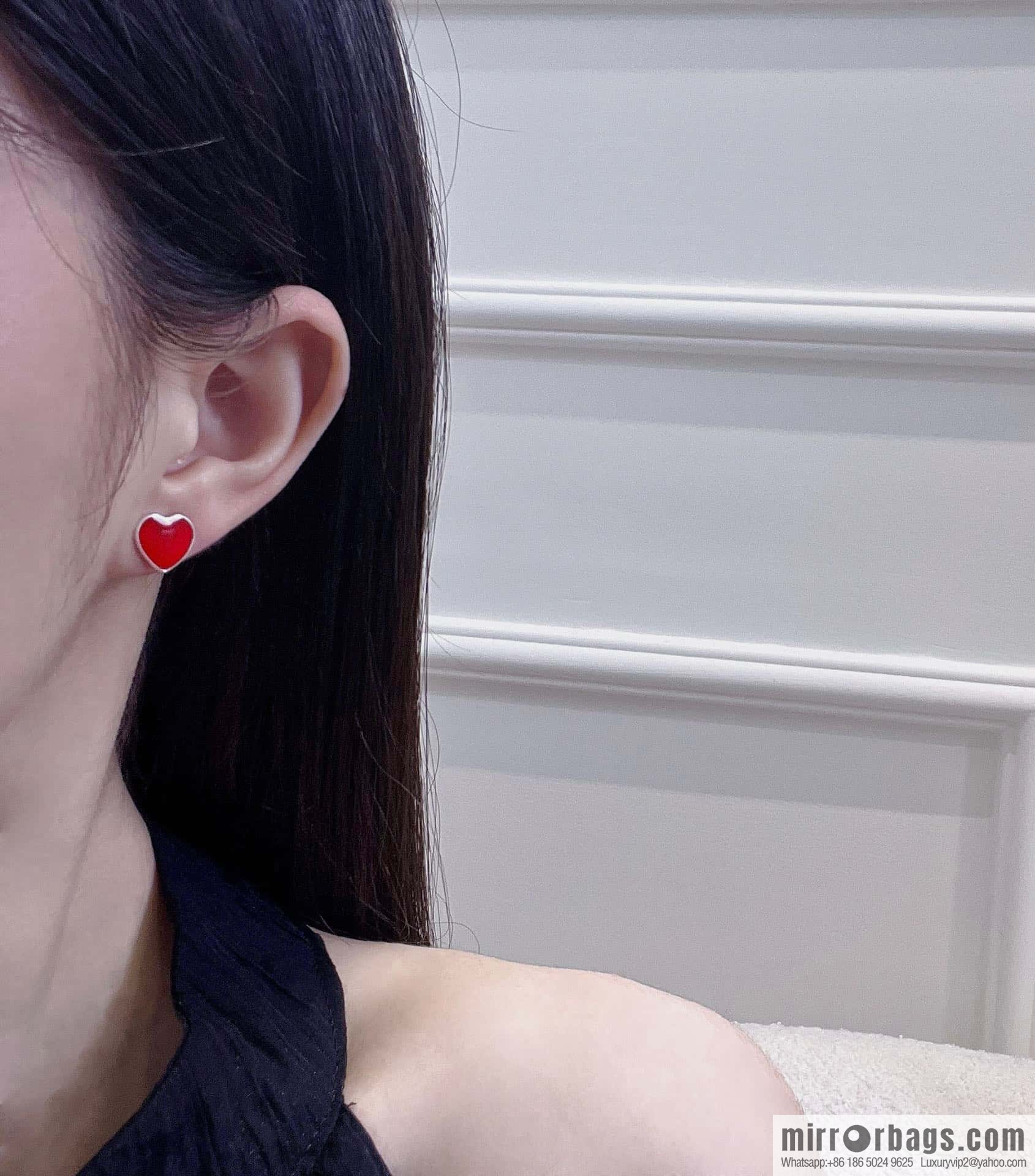❗️New ❗️ ☀ Tiffany & Co. Tiffany LOVE series red and blue love peach heart earrings ☀