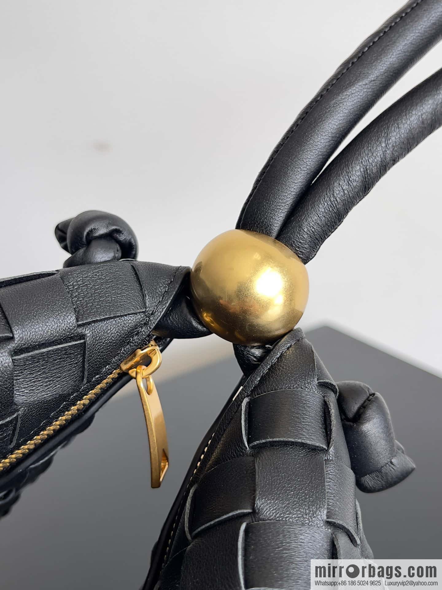 Bottega VenetaBV Turning Bag~ Golden Ball jodie Model number: 701024