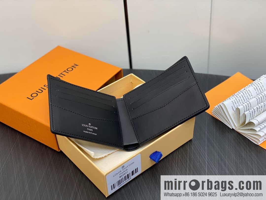 [Original single boutique] M82821 plaid full leather suit wallet series, autumn and winter new Slender short clip