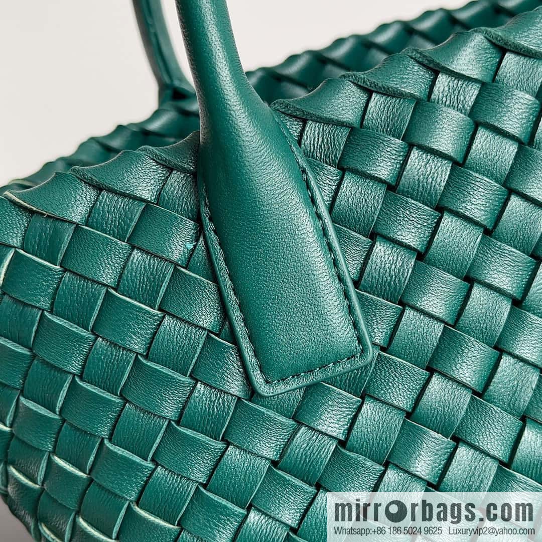 BV Mini Cabat limited edition mini vegetable basket model number: 709464