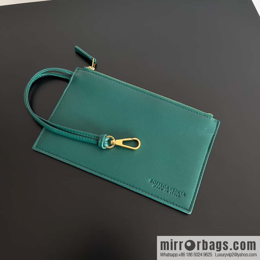 BV Mini Cabat limited edition mini vegetable basket model number: 709464