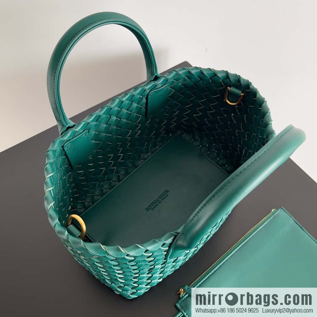 BV Mini Cabat limited edition mini vegetable basket model number: 709464