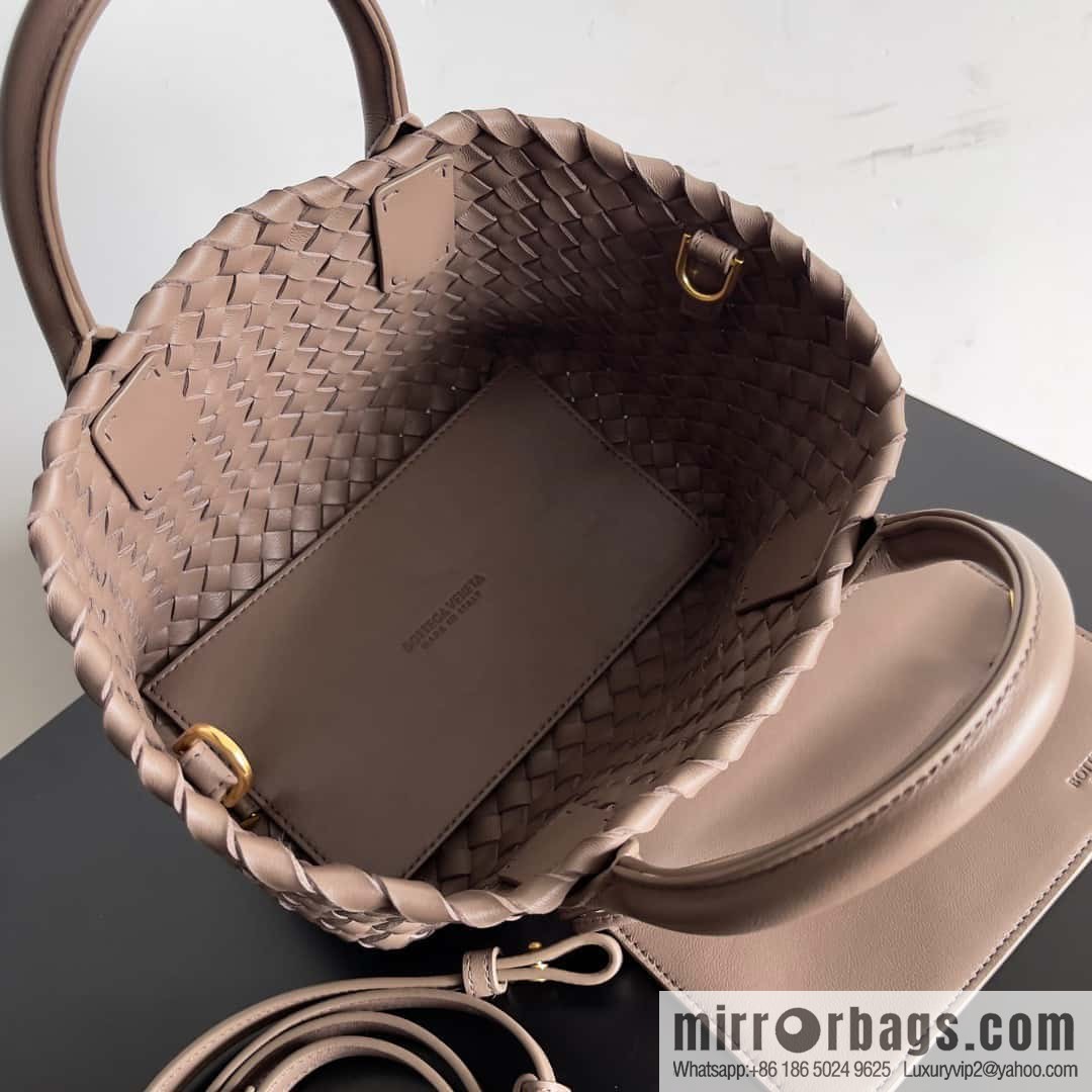 BV Mini Cabat limited edition mini vegetable basket model number: 709464