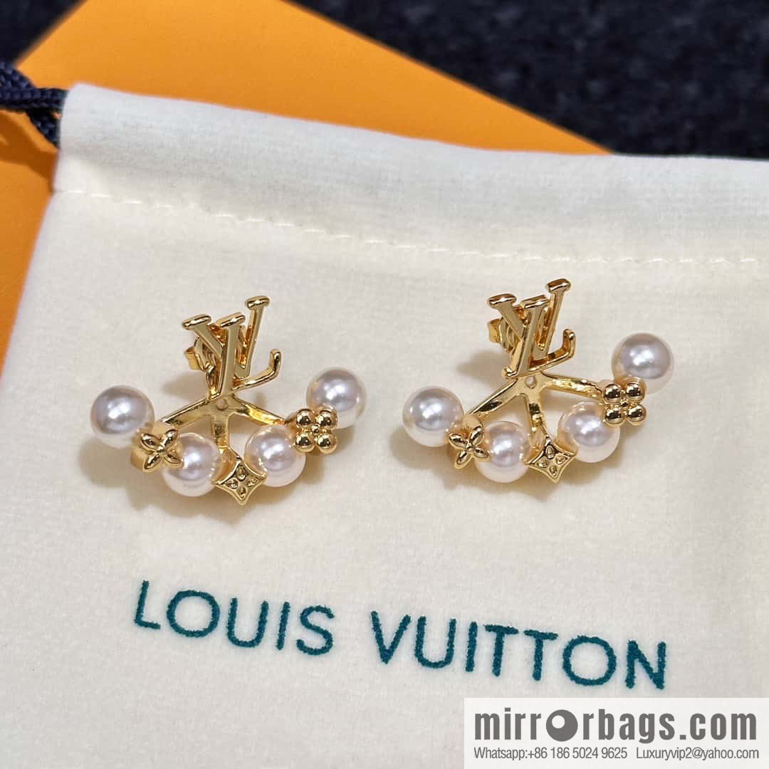 ❗️New ❗️ M01258 ☀ Louis Vuitton MINIGRAM PEARLS stud earrings ☀