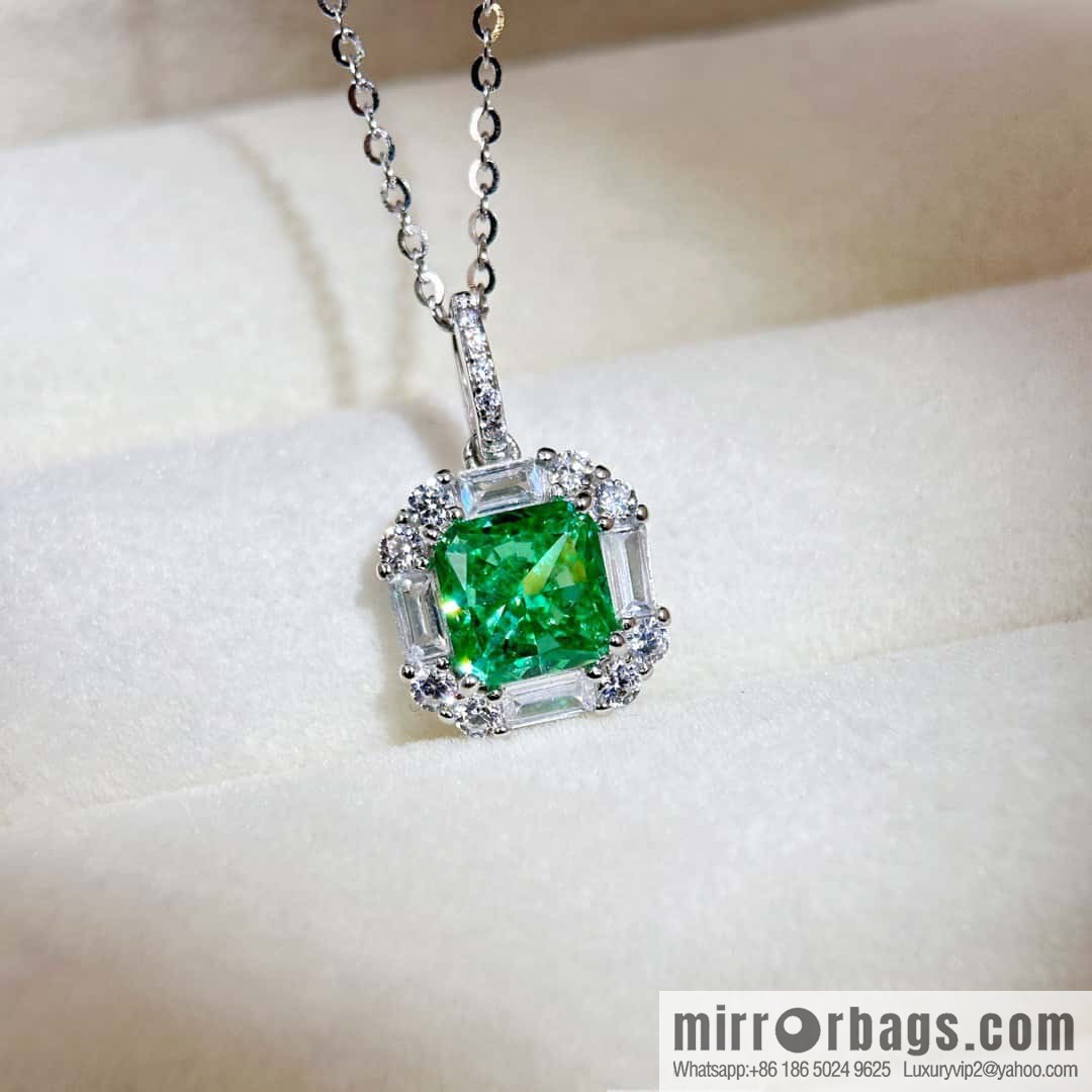 ❗️New ❗️ square green diamond necklace, original single level handmade, engraved with complete 925 sterling silver material electroplated k gold
