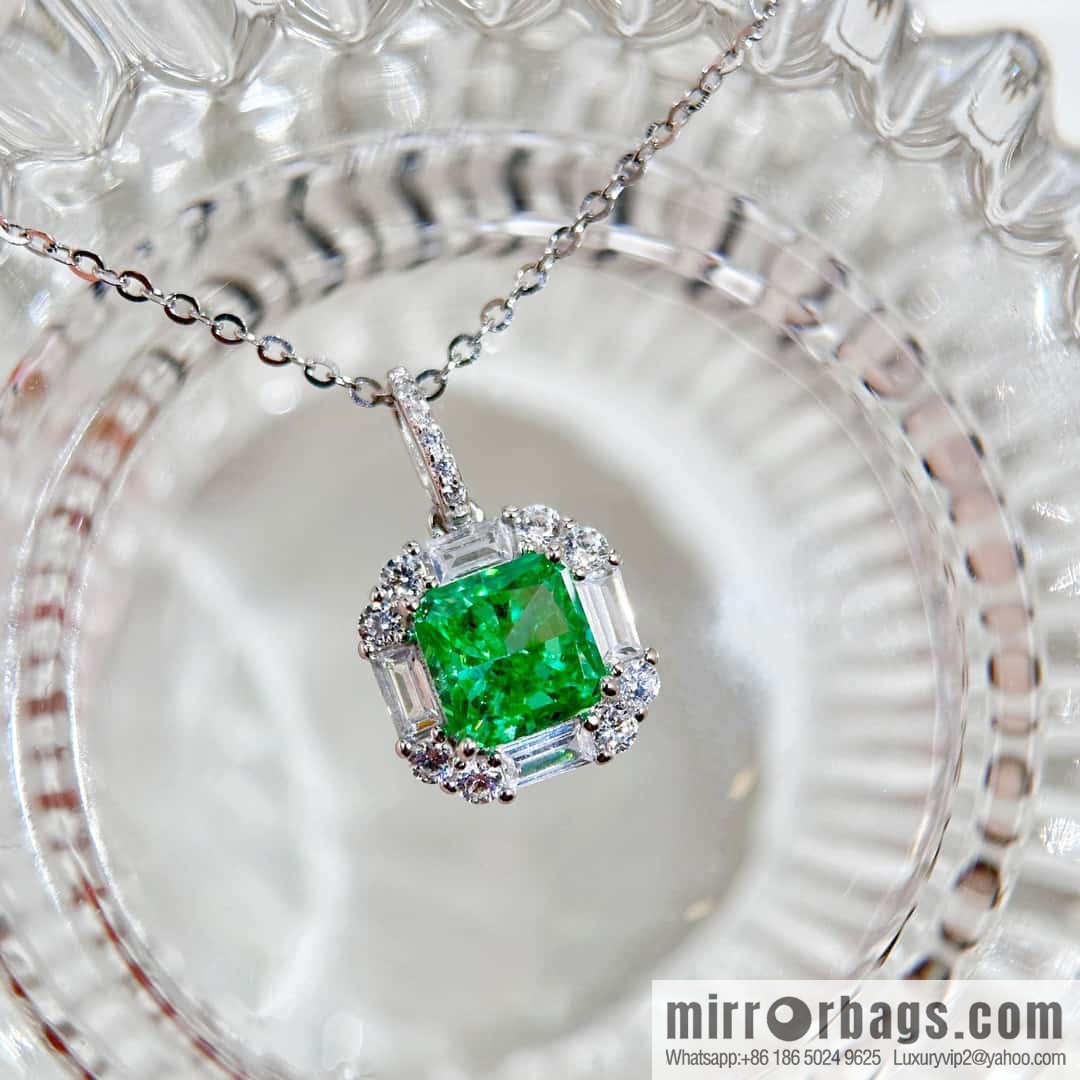 ❗️New ❗️ square green diamond necklace, original single level handmade, engraved with complete 925 sterling silver material electroplated k gold