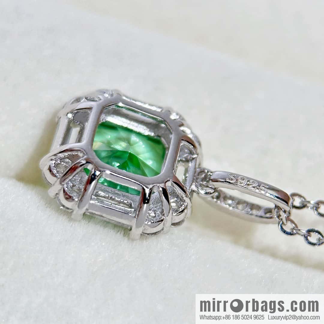 ❗️New ❗️ square green diamond necklace, original single level handmade, engraved with complete 925 sterling silver material electroplated k gold