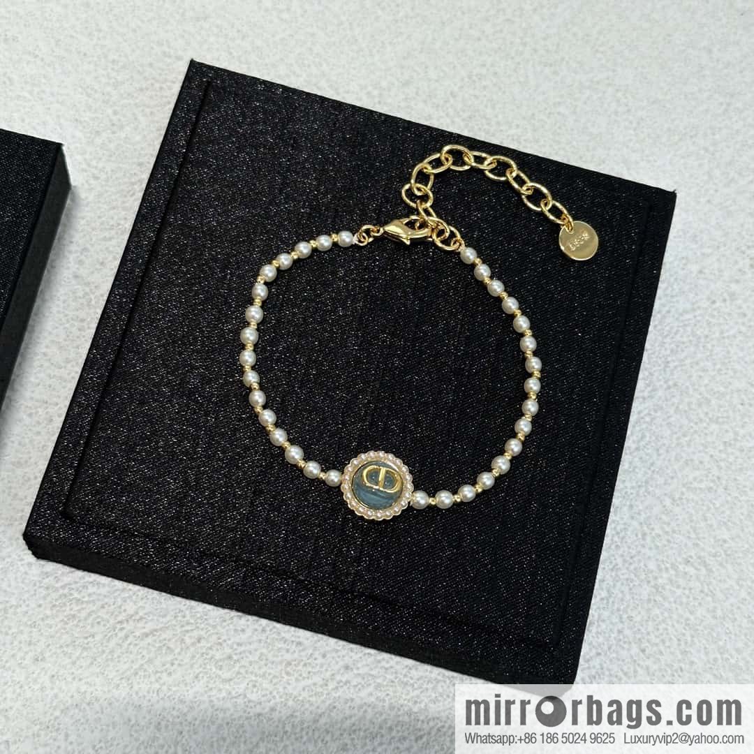 New ☑️ DIOR Dior oil CD pearl bracelet