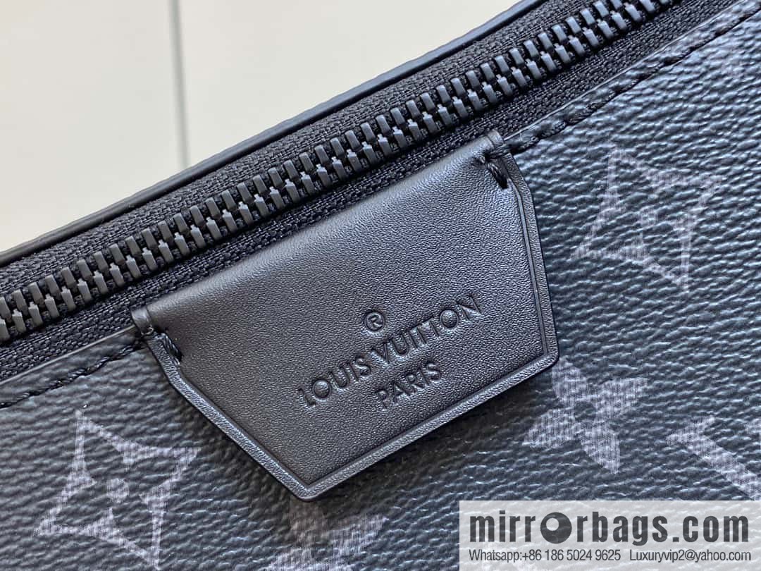 [Original order boutique] M23835 black flower, men's bag moon bag series, new LV MOON CROSSBODY handbag in autumn and winter