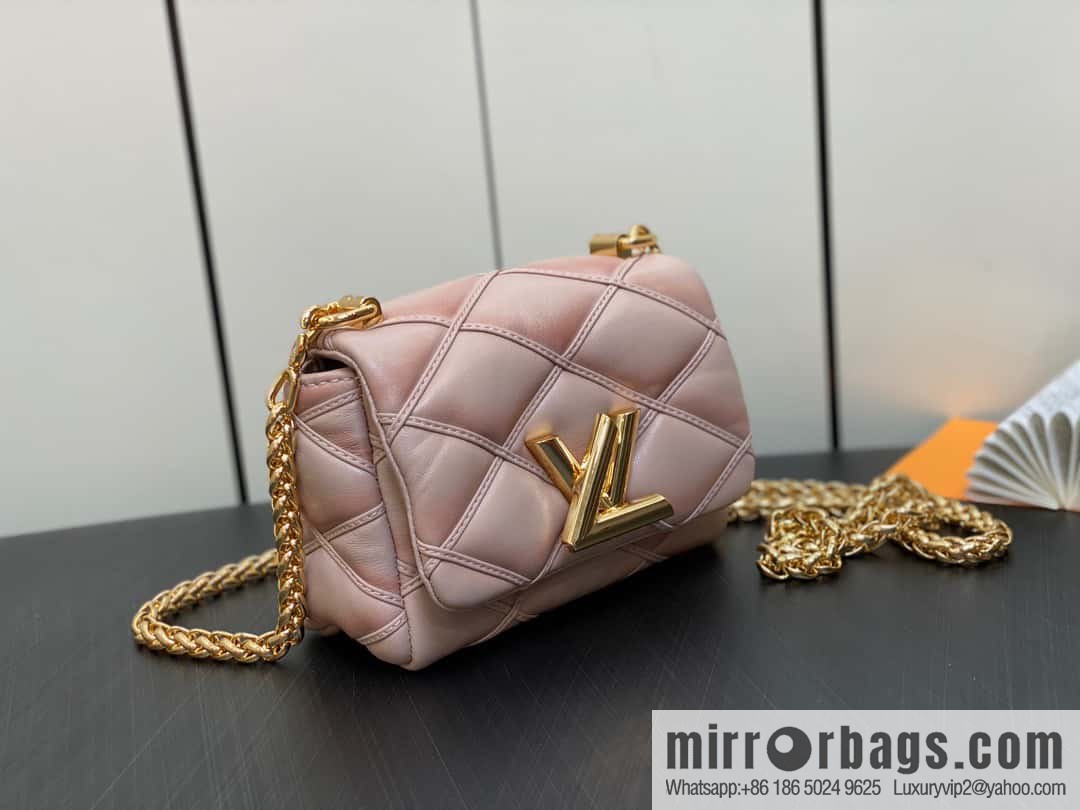 [Original order boutique] M82752 apricot M23526 full leather chain bag series PICO GO-14 handbag