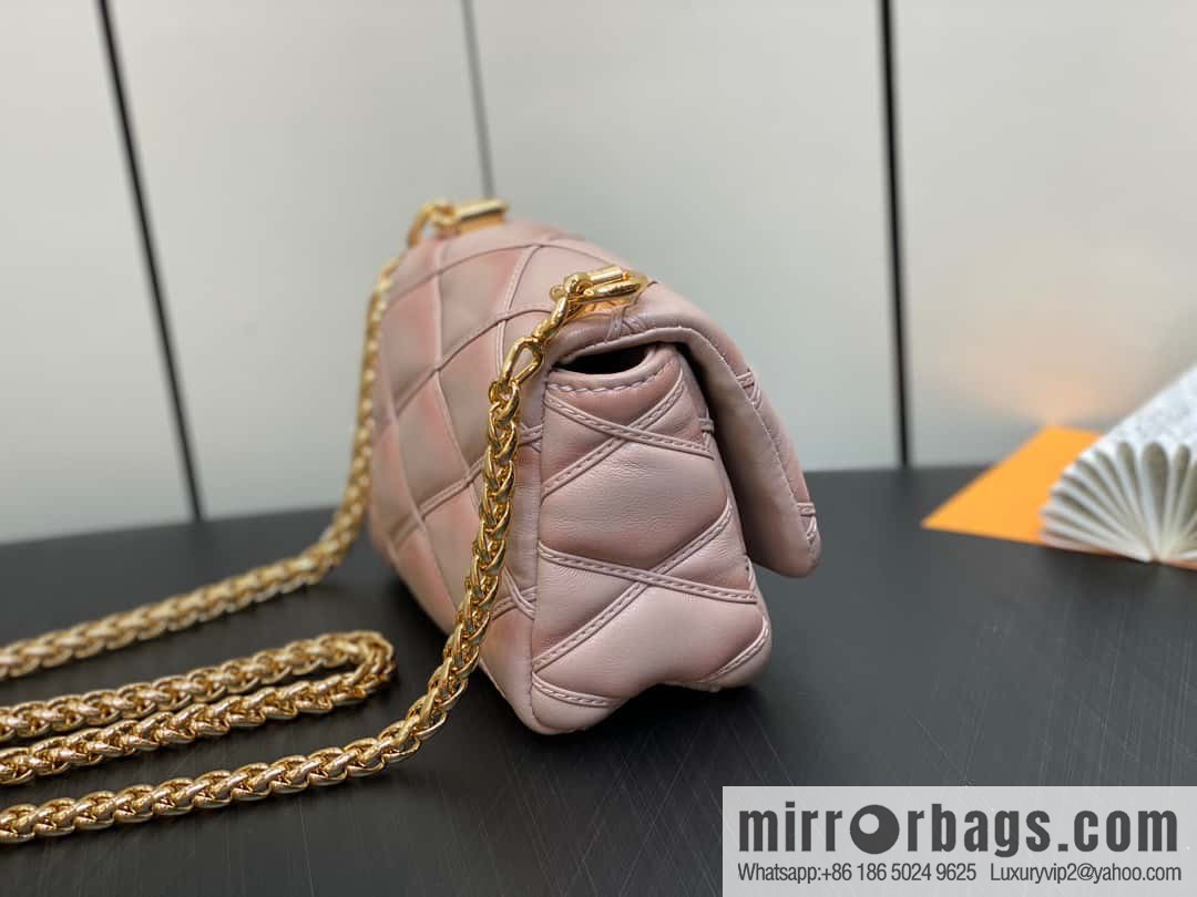 [Original order boutique] M82752 apricot M23526 full leather chain bag series PICO GO-14 handbag