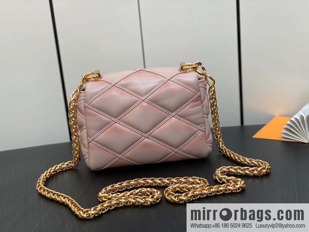 [Original order boutique] M82752 apricot M23526 full leather chain bag series PICO GO-14 handbag