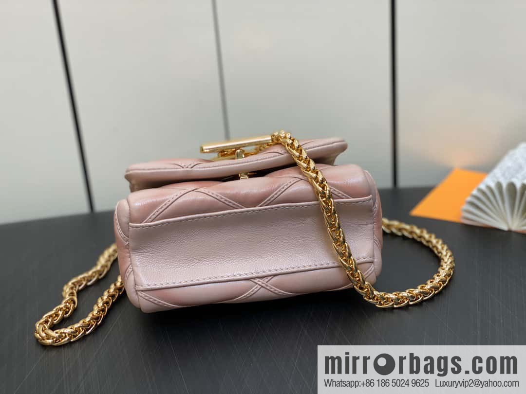 [Original order boutique] M82752 apricot M23526 full leather chain bag series PICO GO-14 handbag