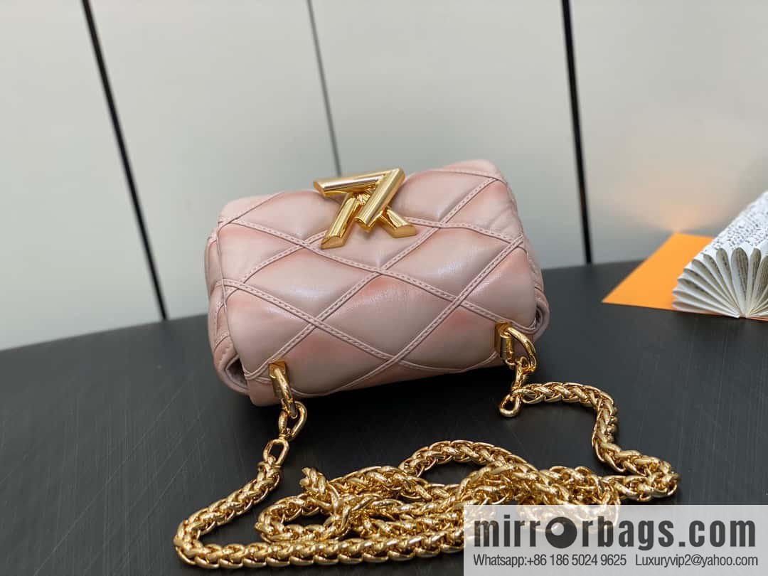 [Original order boutique] M82752 apricot M23526 full leather chain bag series PICO GO-14 handbag