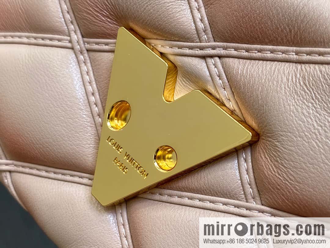 [Original order boutique] M82752 apricot M23526 full leather chain bag series PICO GO-14 handbag