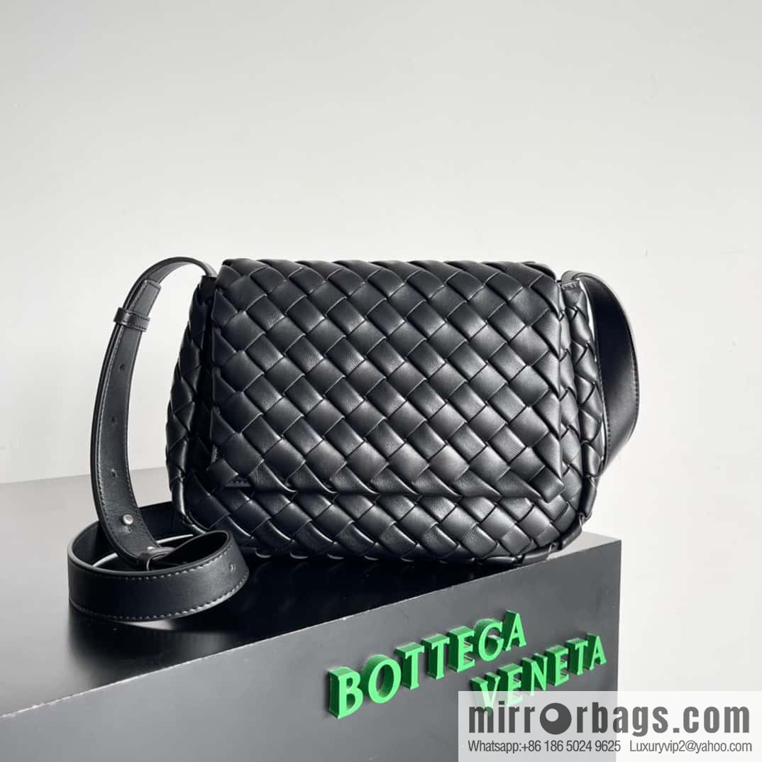 #B's new COBBLE Cobble Bag in early autumn of 2023 is the same as Stefanie Sun, model number: 755659.