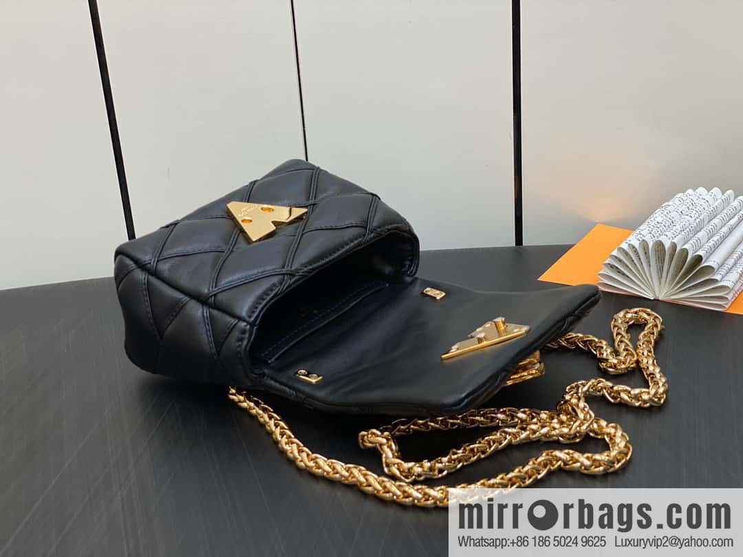 [Original order boutique] M82752 black M23526 full leather chain bag series PICO GO-14 handbag