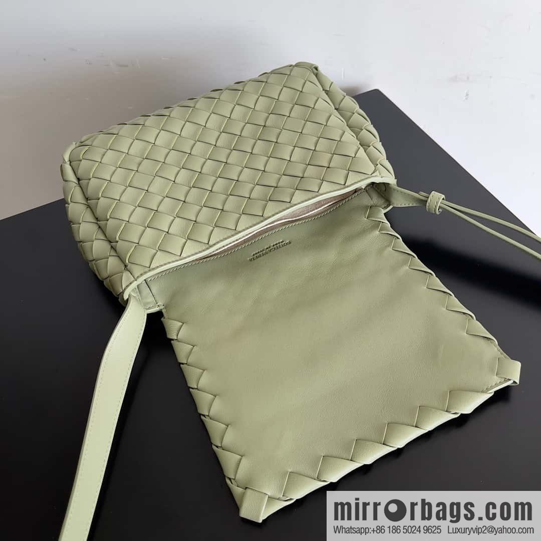 #B's new COBBLE Cobble Bag in early autumn of 2023 is the same as Stefanie Sun, model number: 755659.