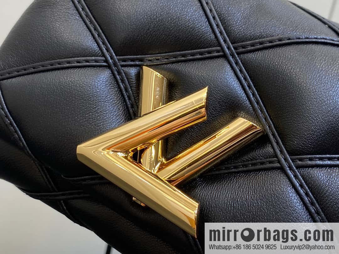 [Original order boutique] M82752 black M23526 full leather chain bag series PICO GO-14 handbag