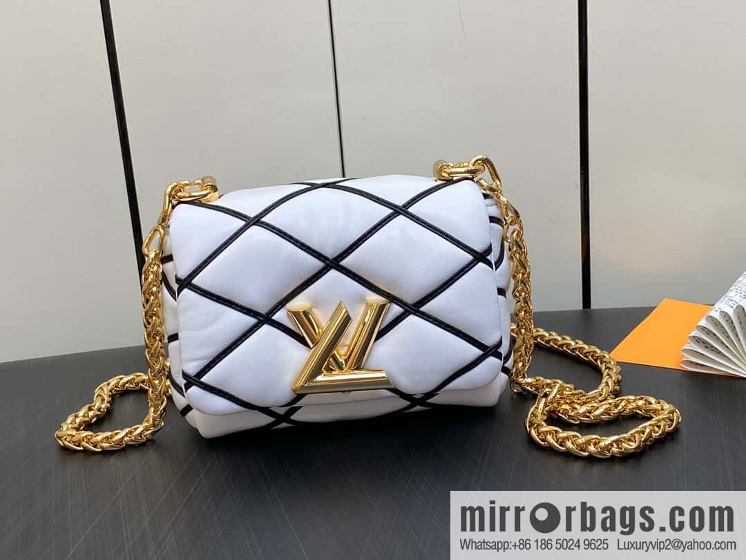[Original order boutique] M82752 white M23526 M23762 full leather chain bag series PICO GO-14 handbag
