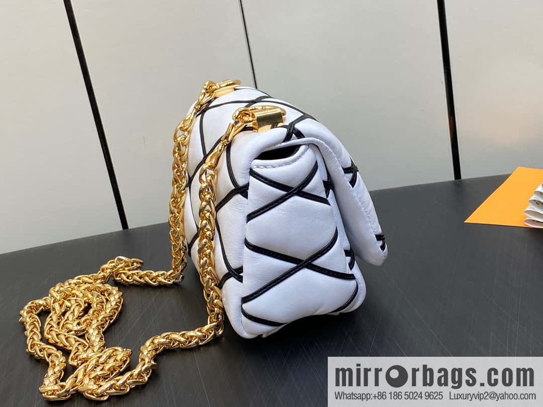 [Original order boutique] M82752 white M23526 M23762 full leather chain bag series PICO GO-14 handbag