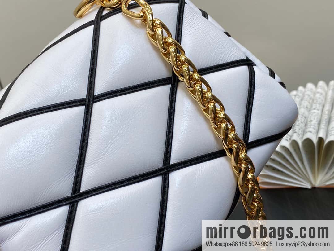 [Original order boutique] M82752 white M23526 M23762 full leather chain bag series PICO GO-14 handbag