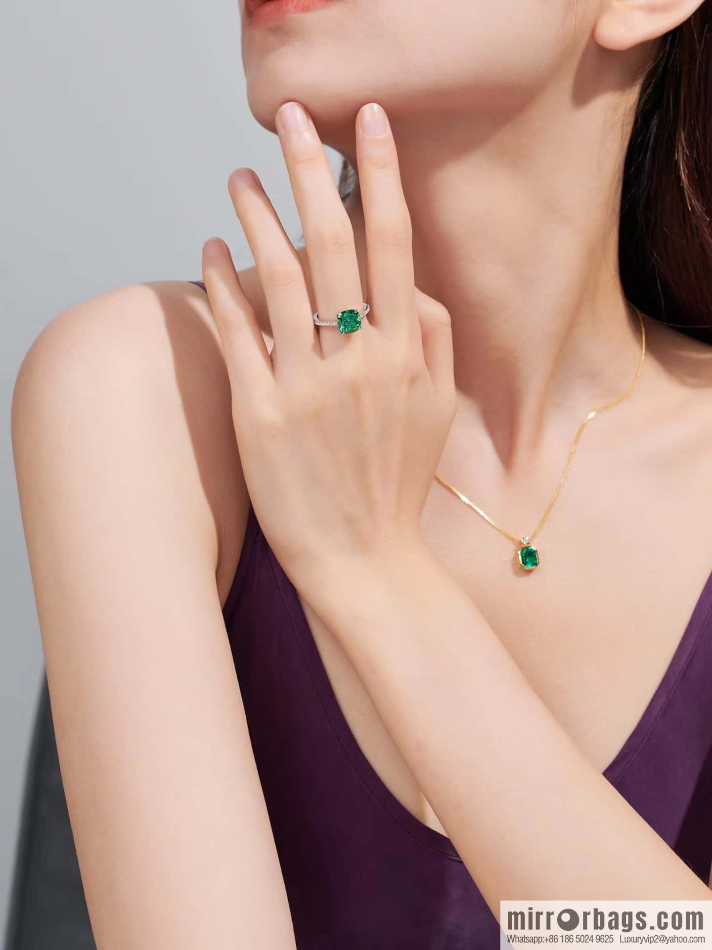 ❗️New ❗️ New ☑️ Tiffany & Co. Square Green Diamond Ring