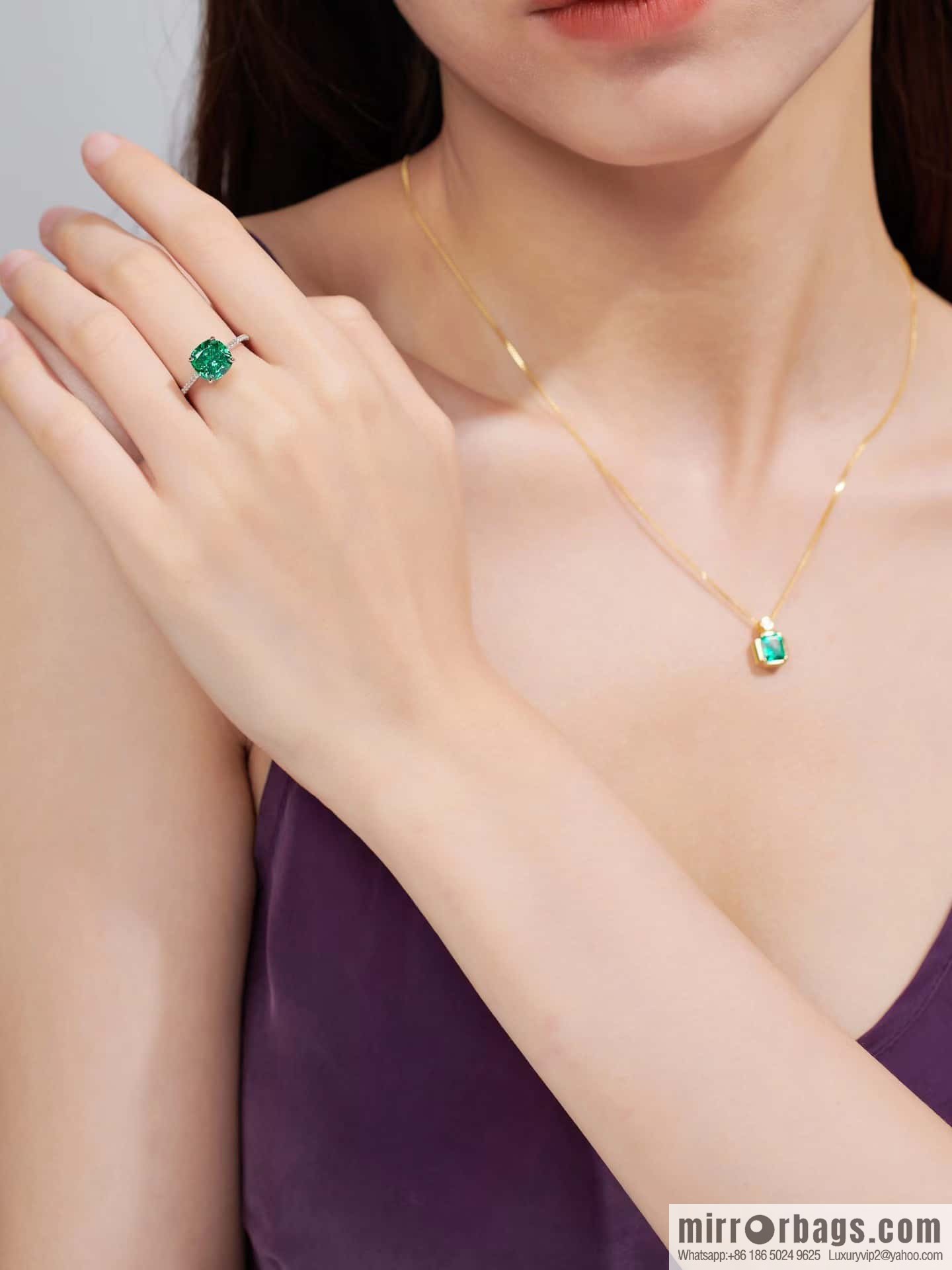 ❗️New ❗️ New ☑️ Tiffany & Co. Square Green Diamond Ring