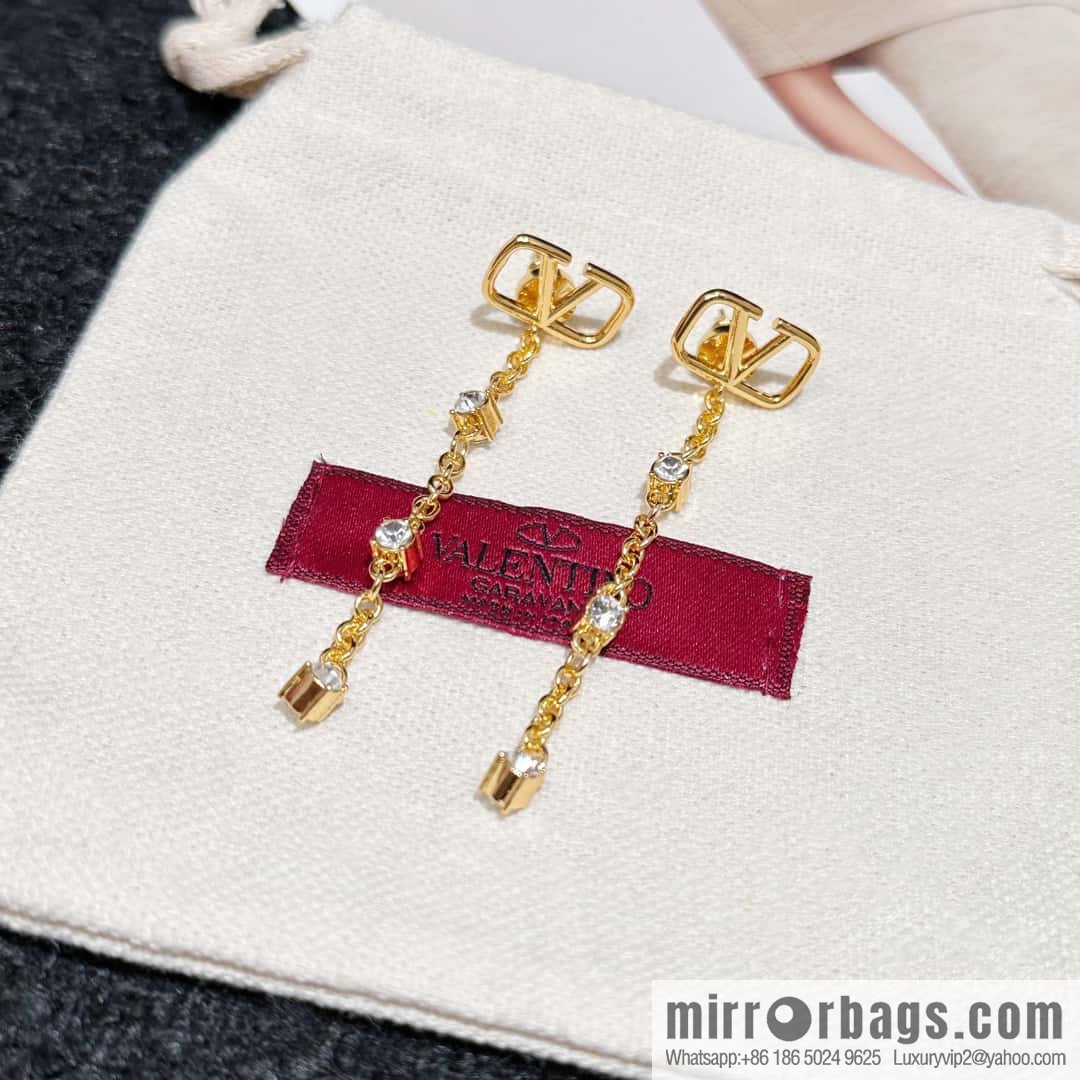 ❗️New ❗️ New ☑️ Valentino Tassel Earrings