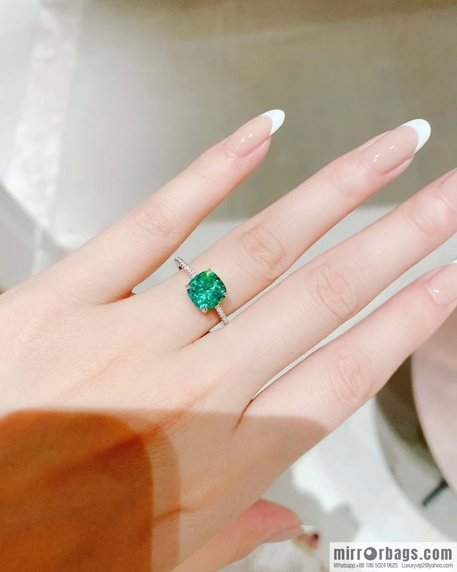 ❗️New ❗️ New ☑️ Tiffany & Co. Square Green Diamond Ring