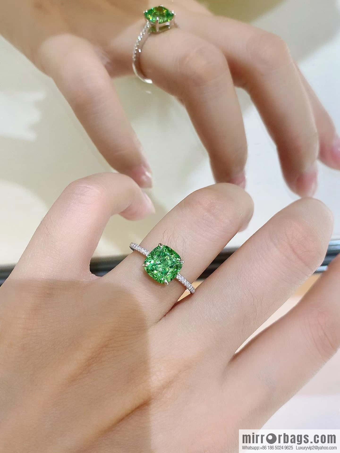 ❗️New ❗️ New ☑️ Tiffany & Co. Square Green Diamond Ring