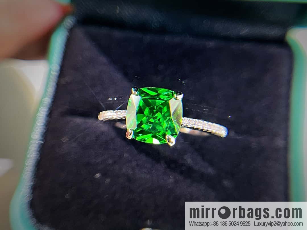 ❗️New ❗️ New ☑️ Tiffany & Co. Square Green Diamond Ring
