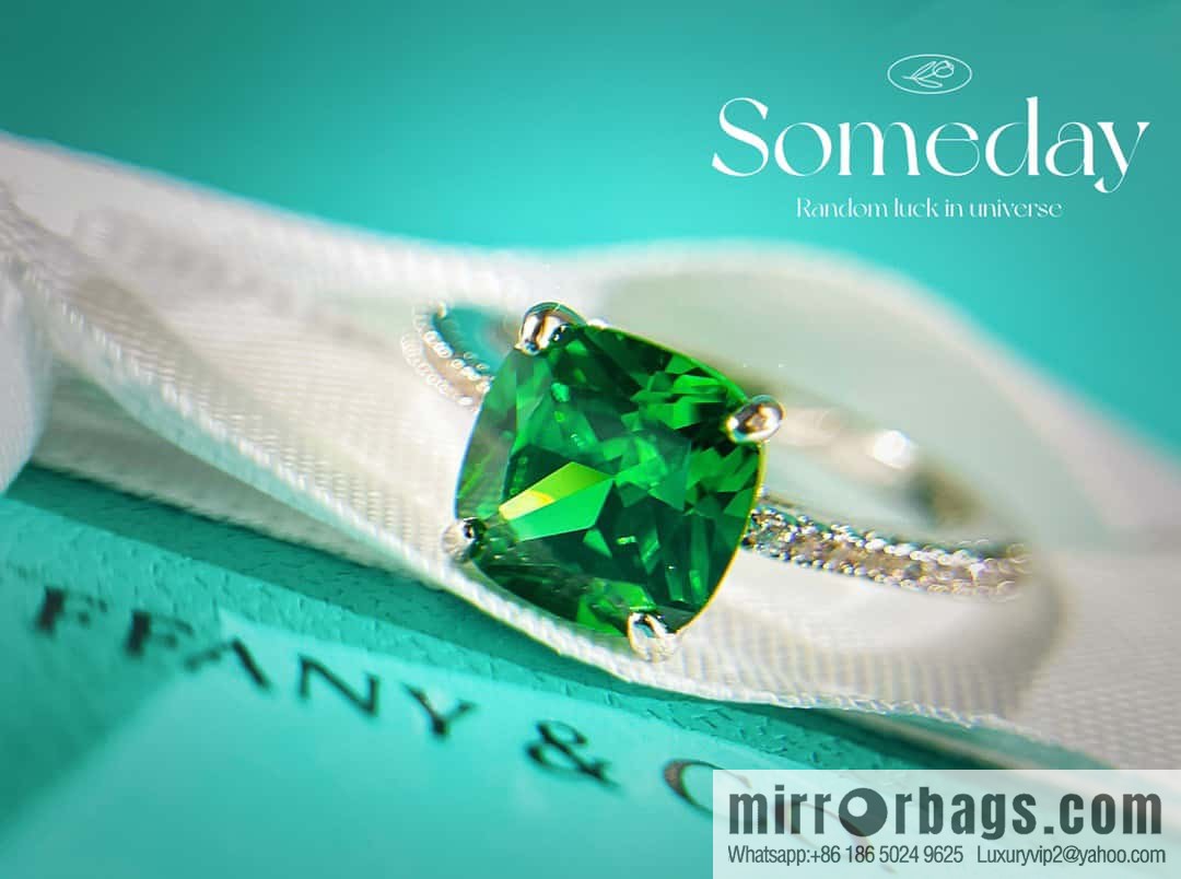 ❗️New ❗️ New ☑️ Tiffany & Co. Square Green Diamond Ring