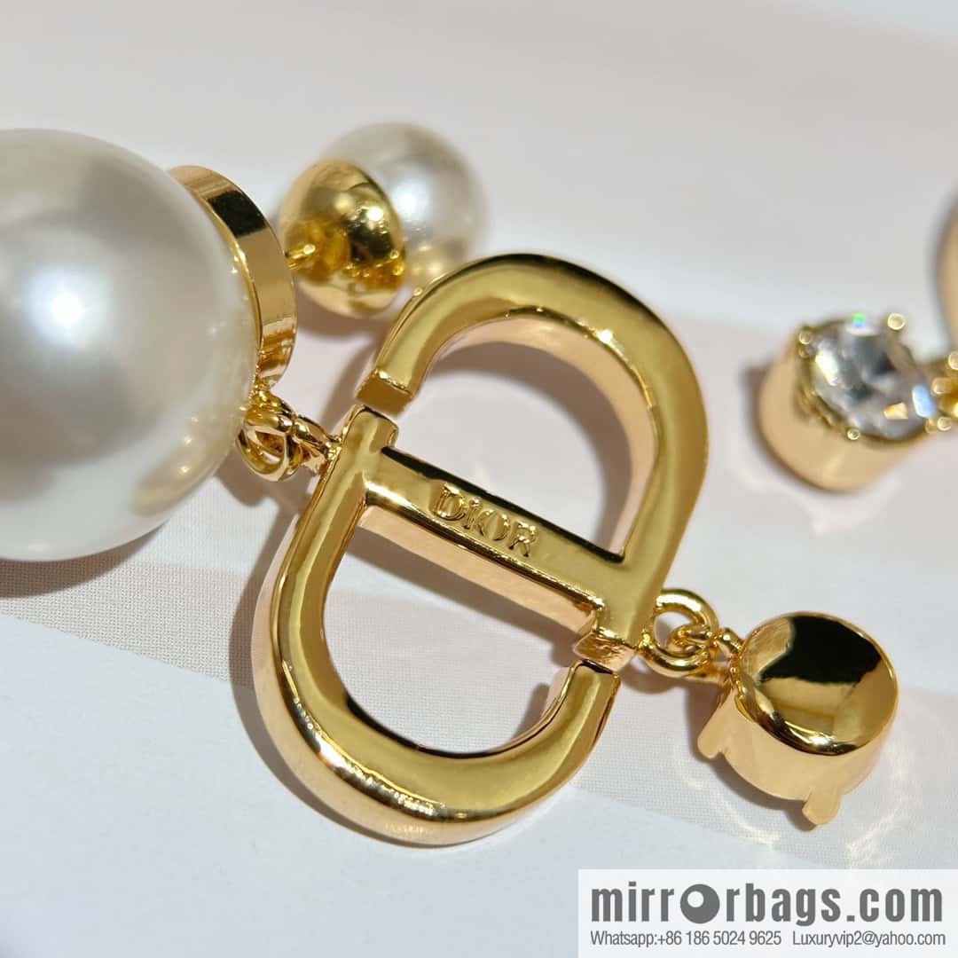 New ☑️ DIOR Dior full diamond CD size pearl earrings stud earrings