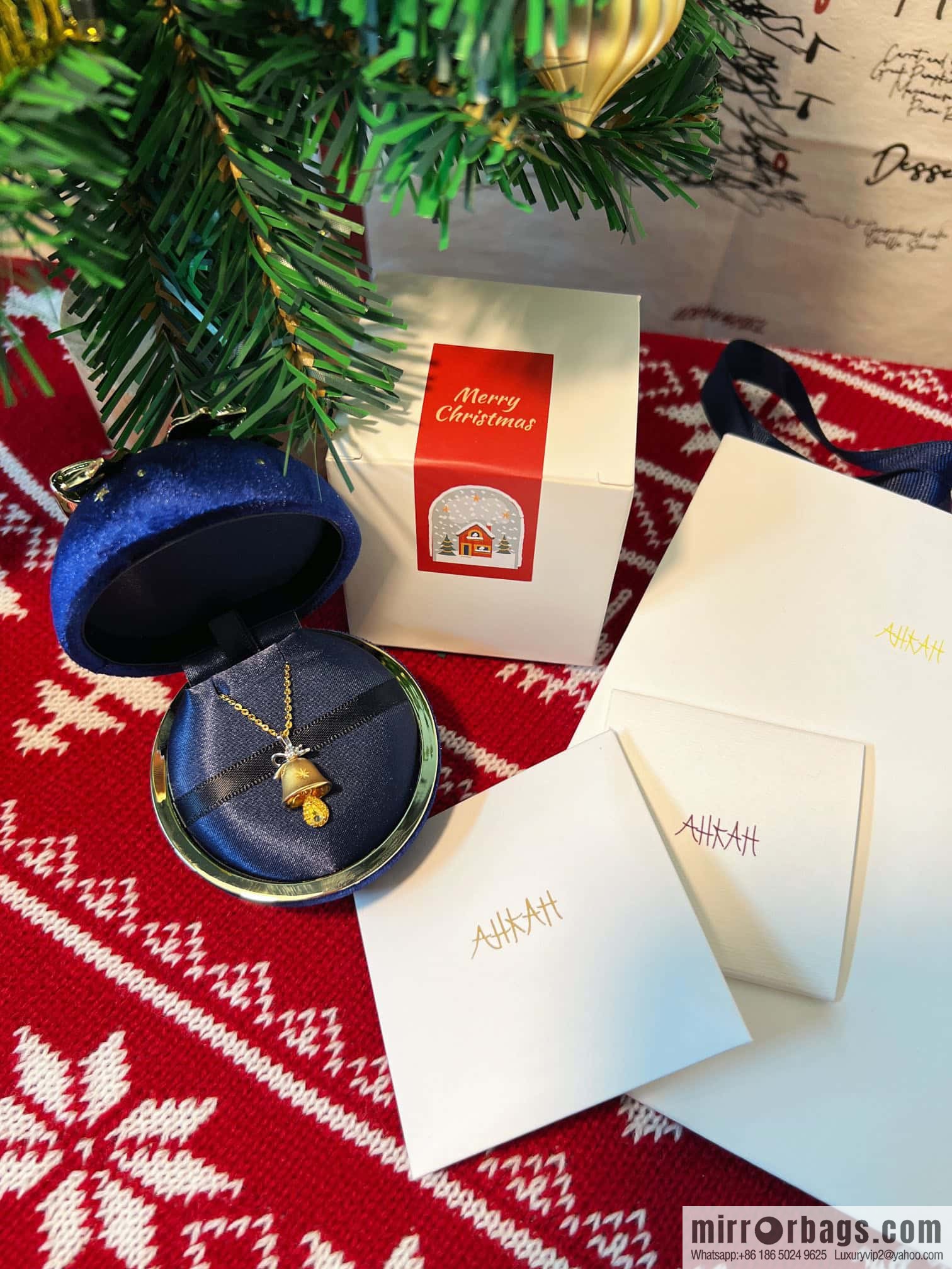 🎄Christmas gift 🎁 new ☑️ AHKAH bell 🔔 Christmas tree 🎄 gingerbread man necklace