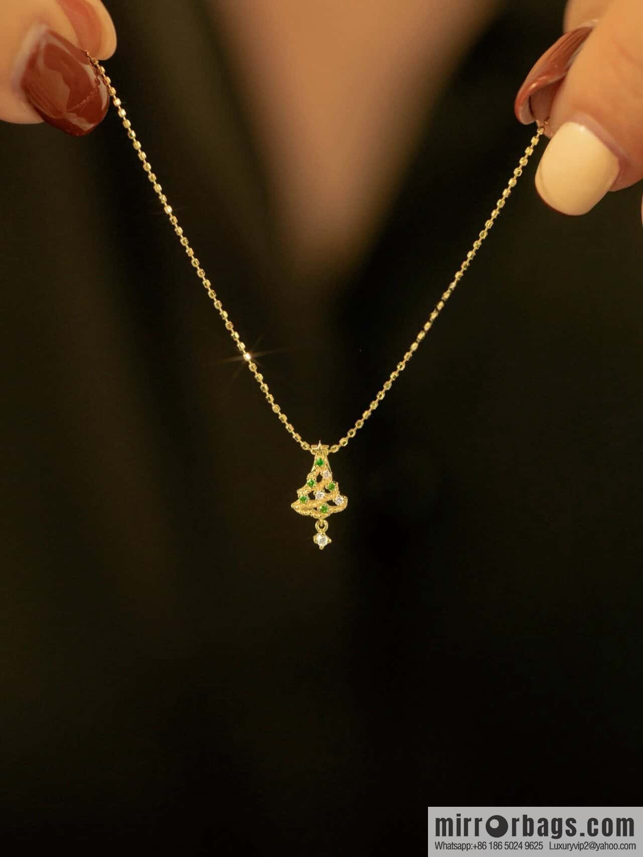 🎄Christmas gift 🎁 new ☑️ AHKAH bell 🔔 Christmas tree 🎄 gingerbread man necklace