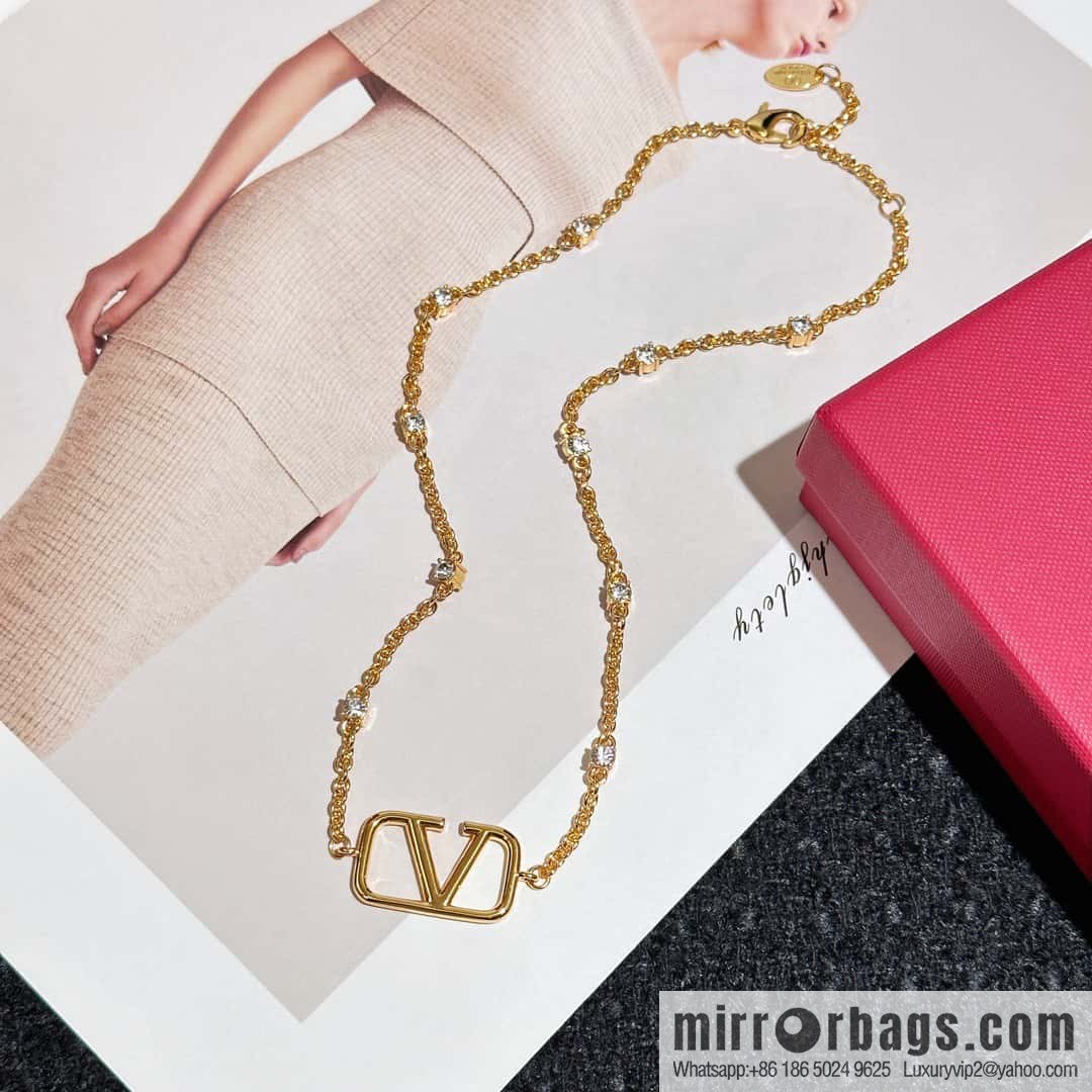 ❗️New ❗️ New ☑️ VALENTINO Valentino Necklace