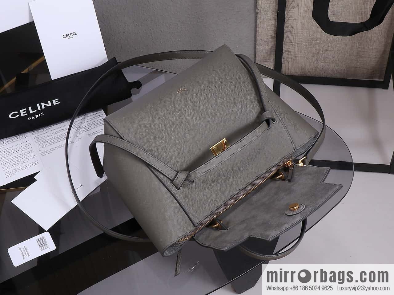 [Premium quality, original leather] CELINE BELT MICRO medium grained calfskin handbag 175520