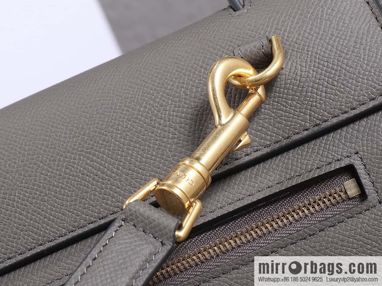 [Premium quality, original leather] CELINE BELT MICRO medium grained calfskin handbag 175520
