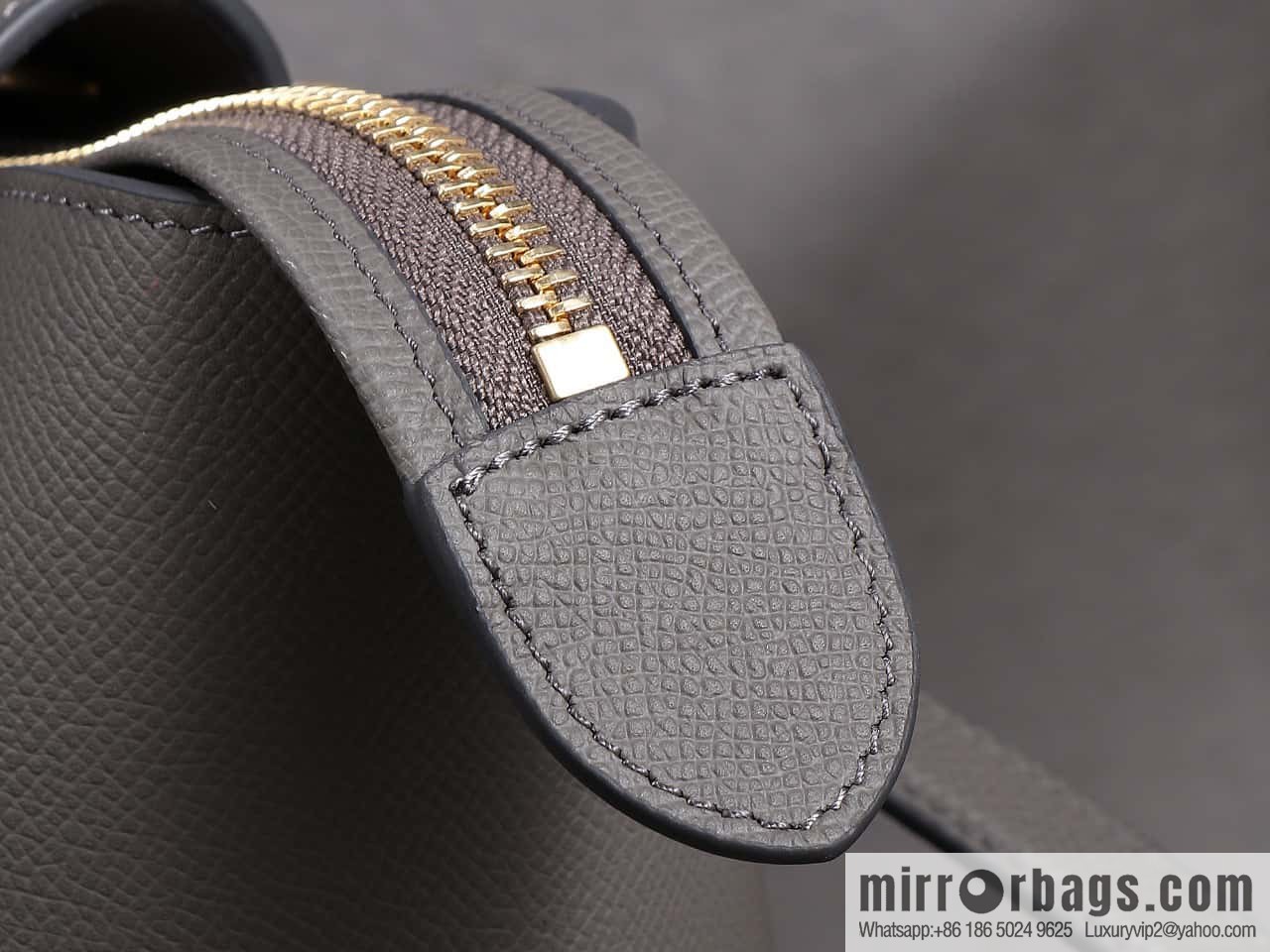 [Premium quality, original leather] CELINE BELT MICRO medium grained calfskin handbag 175520