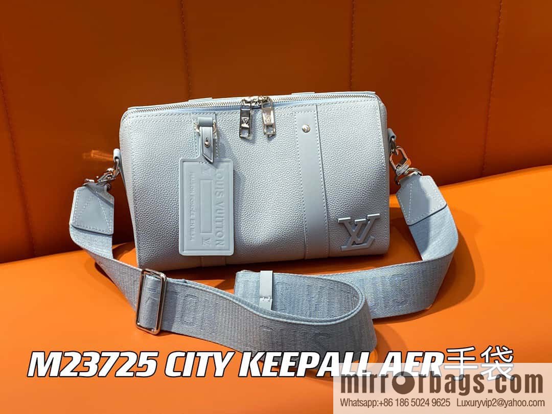 [Original order boutique] M23725 light blue, full leather men's bag pillow bag series CITY KEEPALL AER handbag M22486 57082 M23725 City Keepall handbag