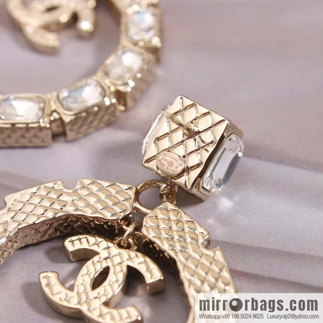 ☀️New ☑️ Chanel C2 double c square diamond round stud earrings ☀️