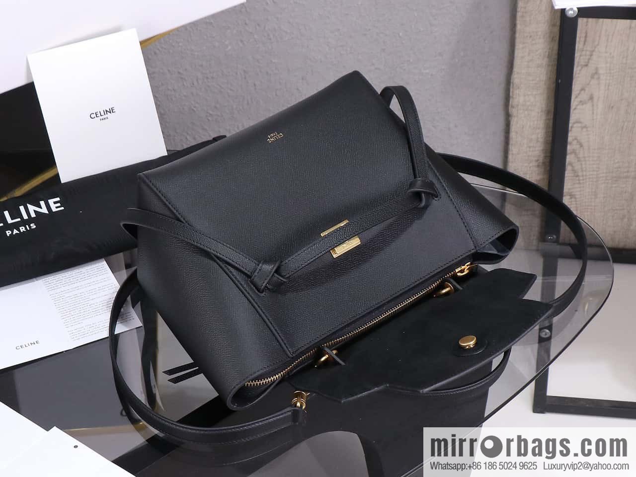 [Premium quality, original leather] CELINE BELT MICRO medium grained calfskin handbag 175520