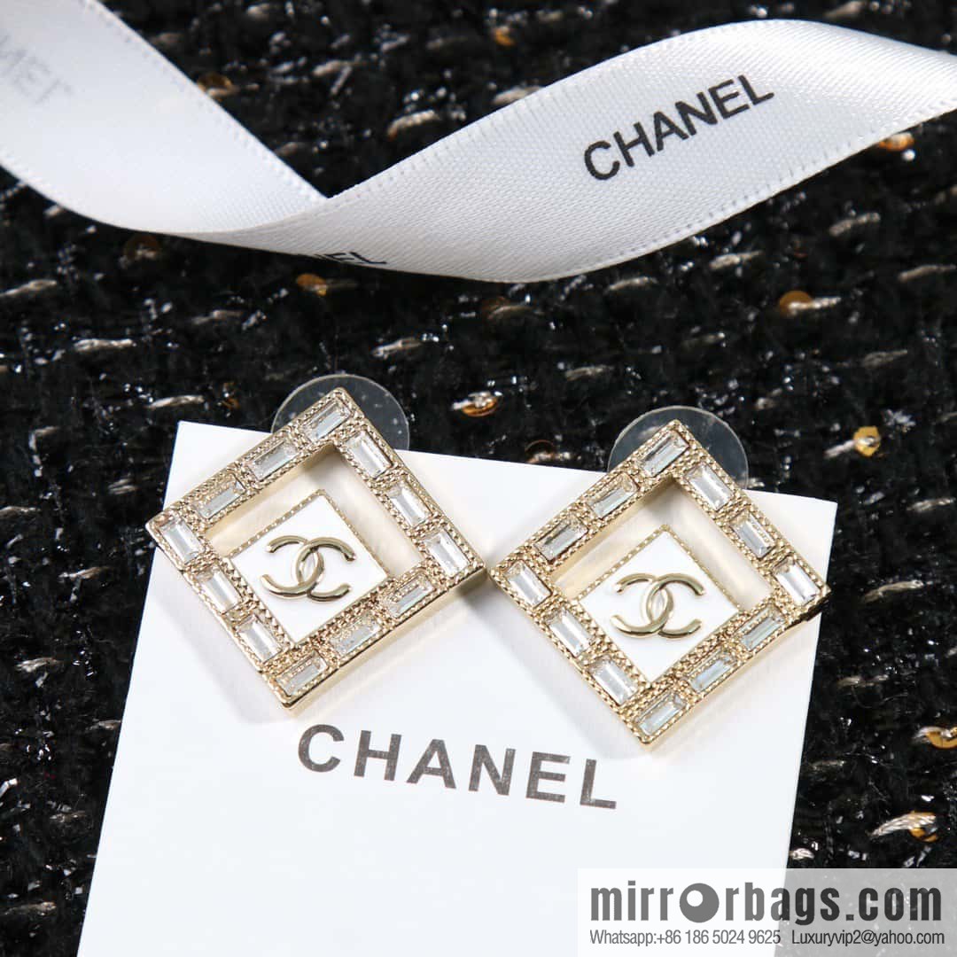 ☀️New ☑️ Chanel C1 double c square diamond stud earrings ☀️
