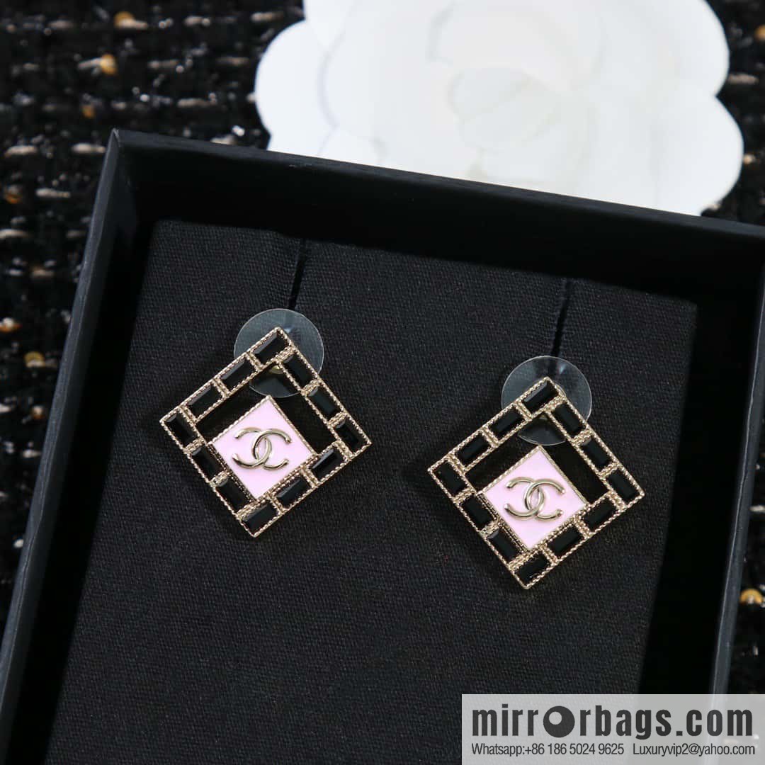 ☀️New ☑️ Chanel C1 double c square diamond stud earrings ☀️