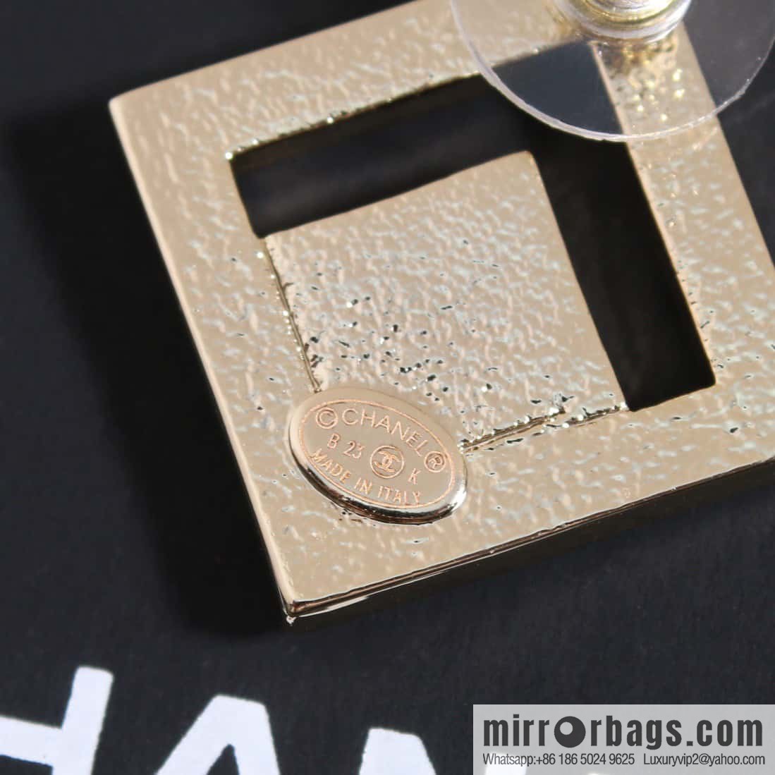 ☀️New ☑️ Chanel C1 double c square diamond stud earrings ☀️