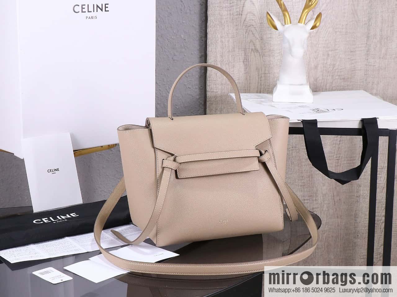 [Premium quality, original leather] CELINE BELT MICRO medium grained calfskin handbag 175520