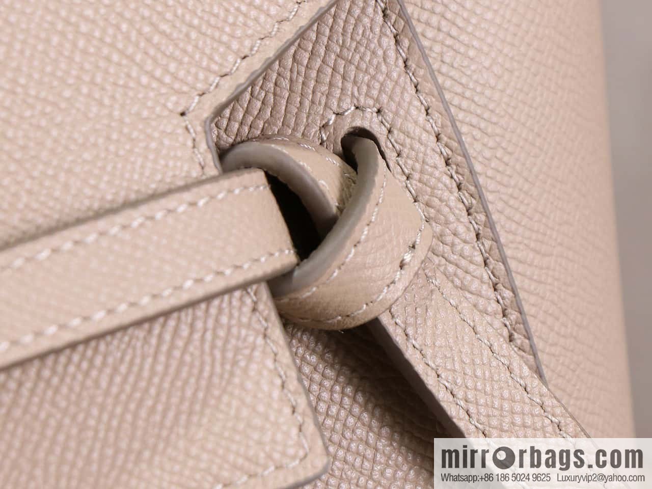 [Premium quality, original leather] CELINE BELT MICRO medium grained calfskin handbag 175520