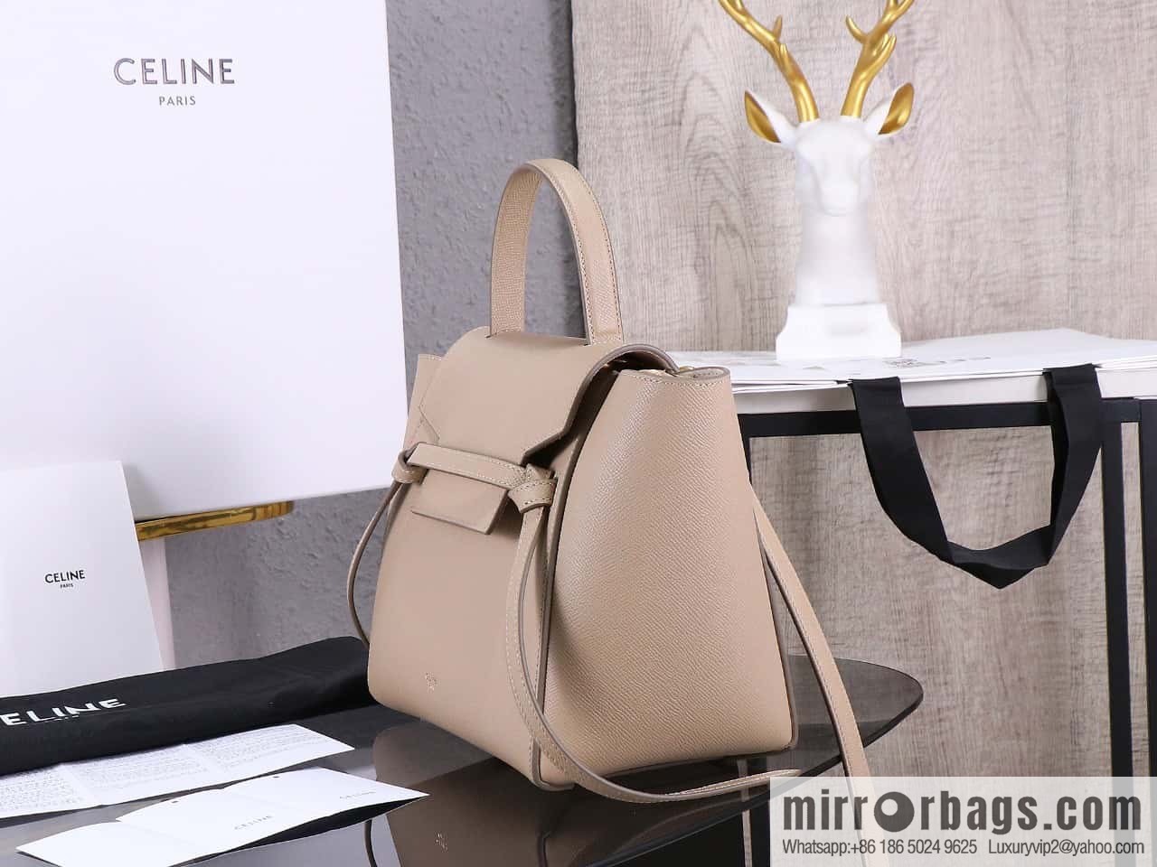[Premium quality, original leather] CELINE BELT MICRO medium grained calfskin handbag 175520