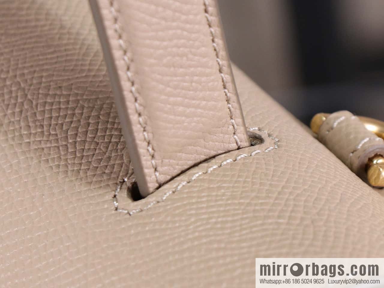 [Premium quality, original leather] CELINE BELT MICRO medium grained calfskin handbag 175520